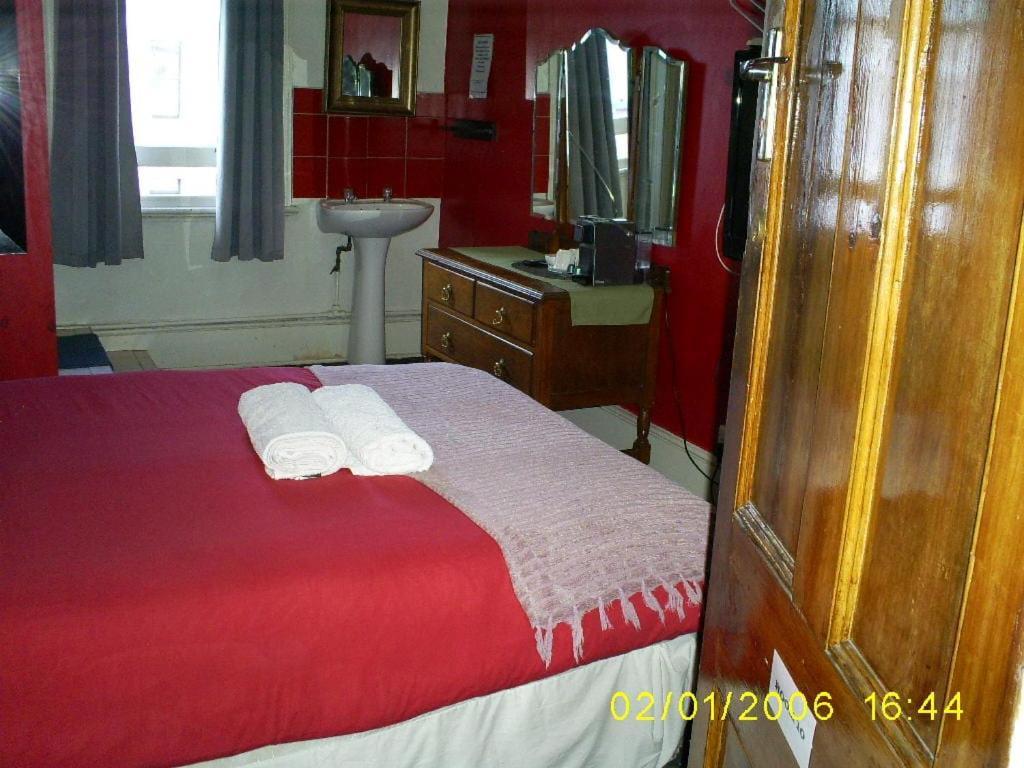 Kimberly Backpacker Hotel Кейптаун Экстерьер фото