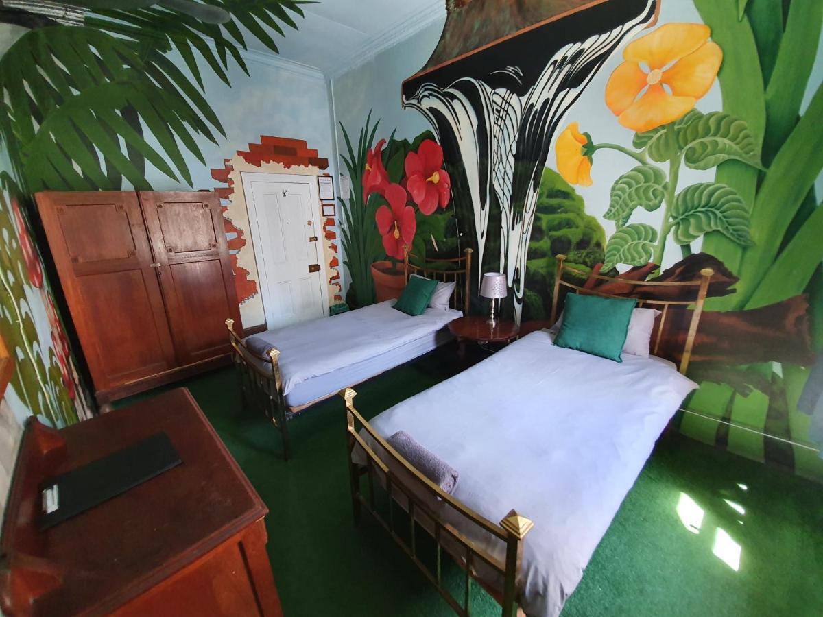 Kimberly Backpacker Hotel Кейптаун Экстерьер фото