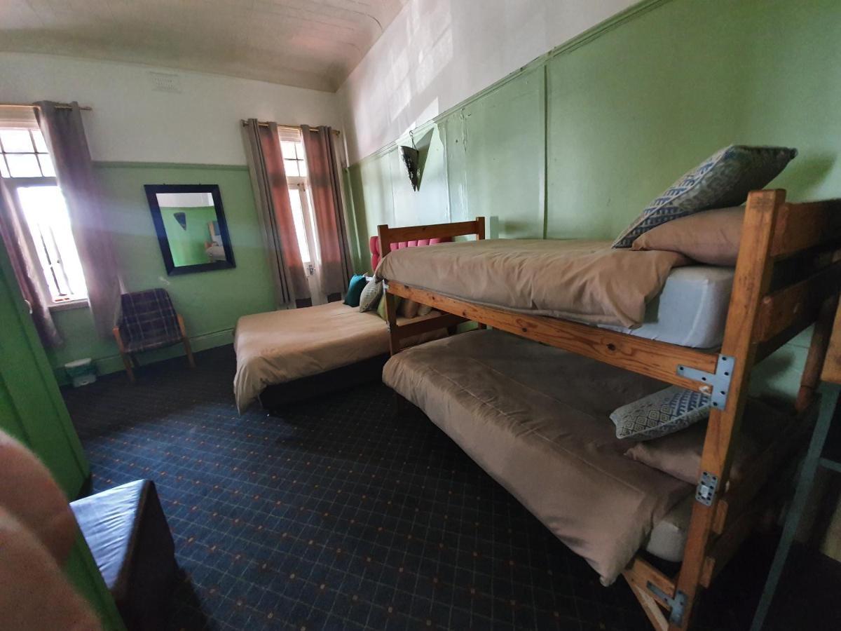 Kimberly Backpacker Hotel Кейптаун Экстерьер фото